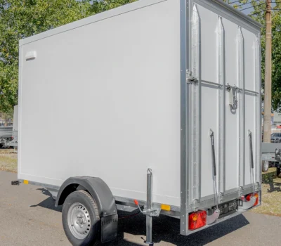 Furgon REC 2618/13 rampa